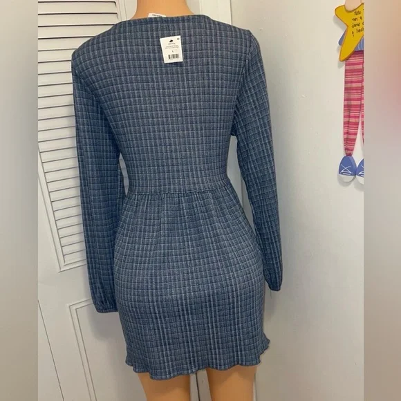 NWT mini long sleeve dress size L - Picture 4 of 5
